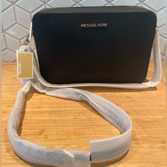 MICHAEL Michael Kors Handbags - Michael Kors Crossbody Black Leather bag